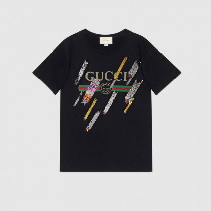  Gucci Oversize T-shirt with Gucci logo and shooting stars 492347