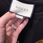  Gucci Oversize T-shirt with Gucci logo and shooting stars 492347