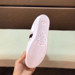 Gucci Ace sneaker with Gucci stripe 525269