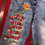 Gucci Embroidered denim pant 430356 XR190