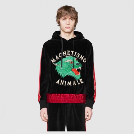 Gucci "Magnetismo Animale" chenille sweatshirt 523062