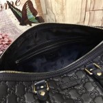 Gucci Signature top handle bag black 193603