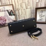 Gucci Padlock Signature top handle bag black  453188