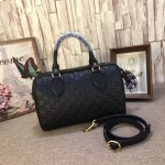 Gucci Signature top handle bag black 453573