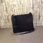 Gucci messenger bag 201466-1000