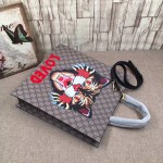 Gucci Angry Cat print soft GG Supreme tote 450950