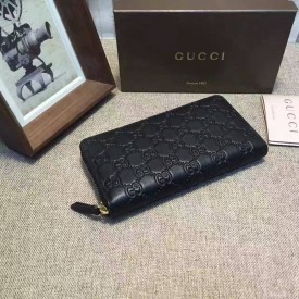 Gucci Signature zip around wallet in Black 410102