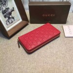 Gucci Signature zip around wallet in Red 410102