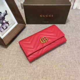 Gucci GG Marmont continental wallet in Red 443436