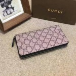 Gucci Bee print GG Supreme zip around wallet 451273